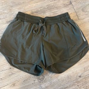 Lululemon Hotty Hot Short 4” w/ Tie Waist